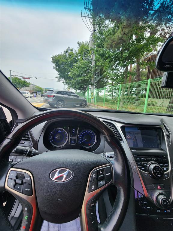 HYUNDAI Grandeur - Vista 12