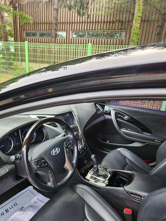 HYUNDAI Grandeur 2012 Negro - Importación desde Corea - HF Imports Iquique - Foto 14