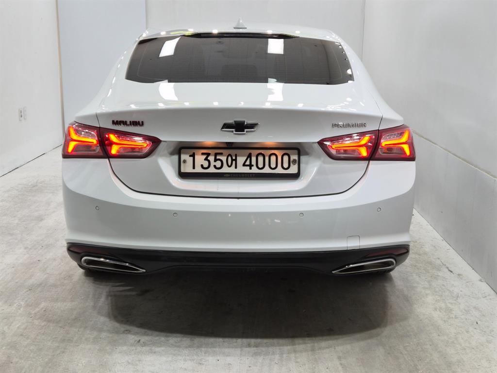 Chevrolet Malibu - Vista 3