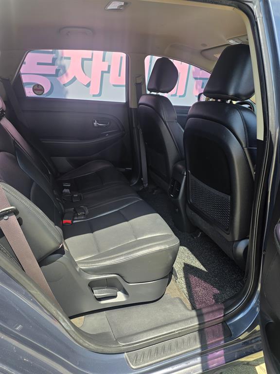 KIA Carens - Vista 9
