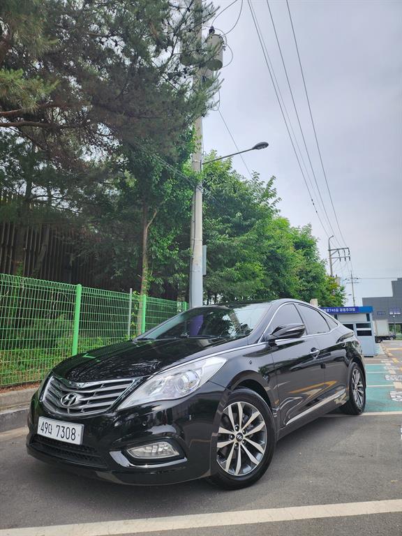 HYUNDAI Grandeur 2012 Negro - Importación desde Corea - HF Imports Iquique - Foto 1