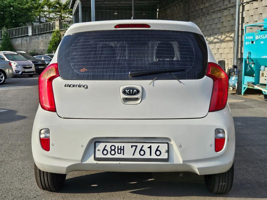 KIA Morning - Vista 5