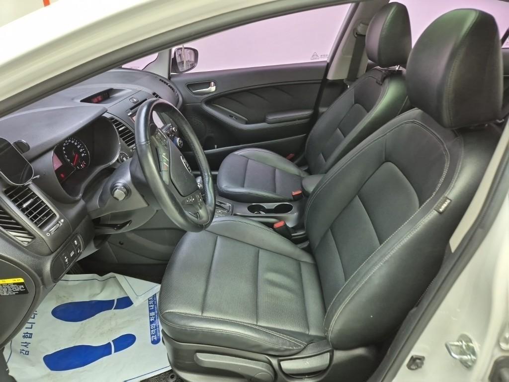 KIA K3 - Vista 11