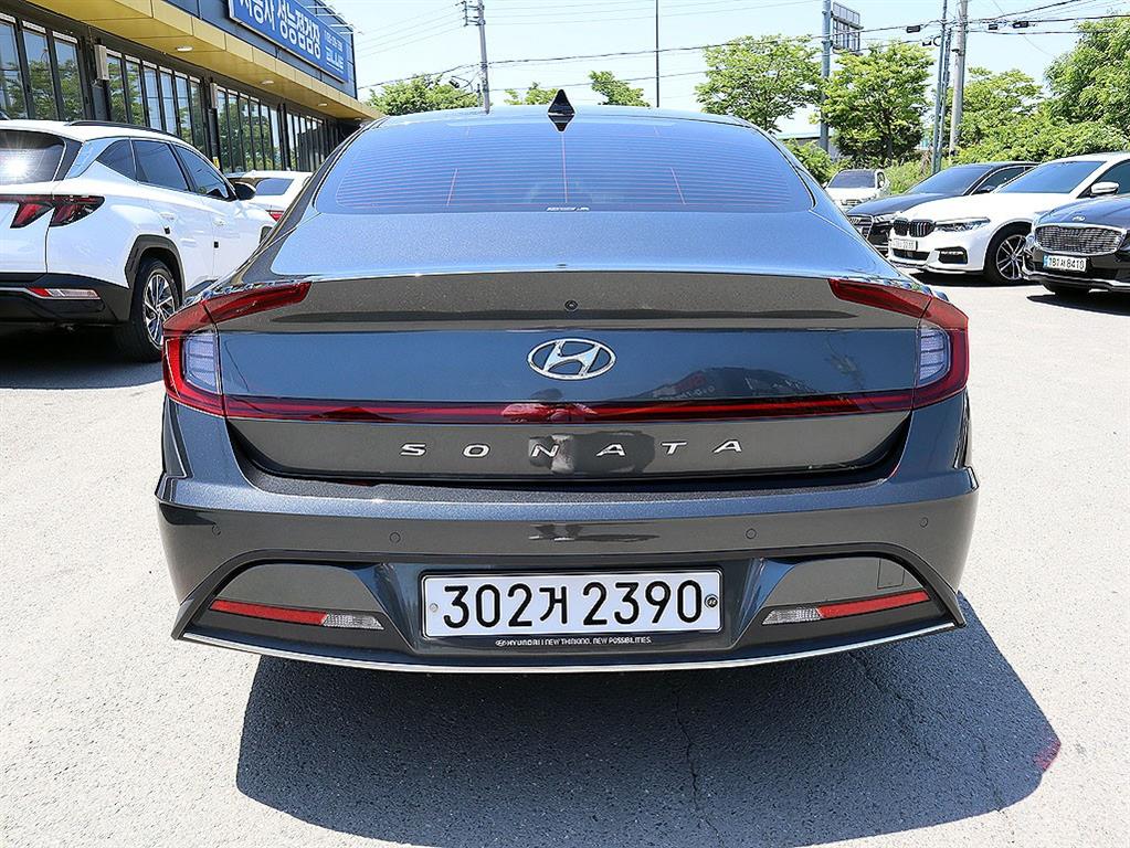 HYUNDAI Sonata - Vista 7