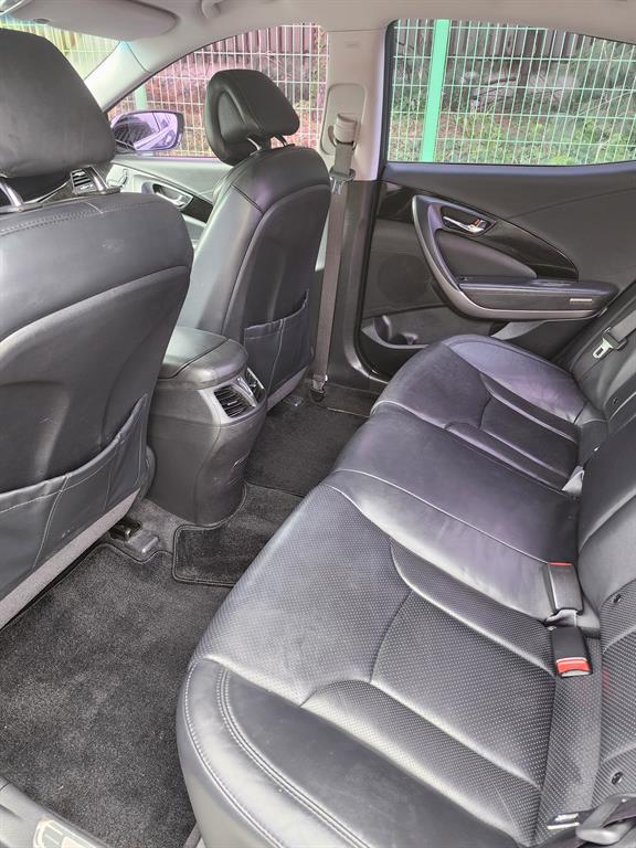 HYUNDAI Grandeur - Vista 11