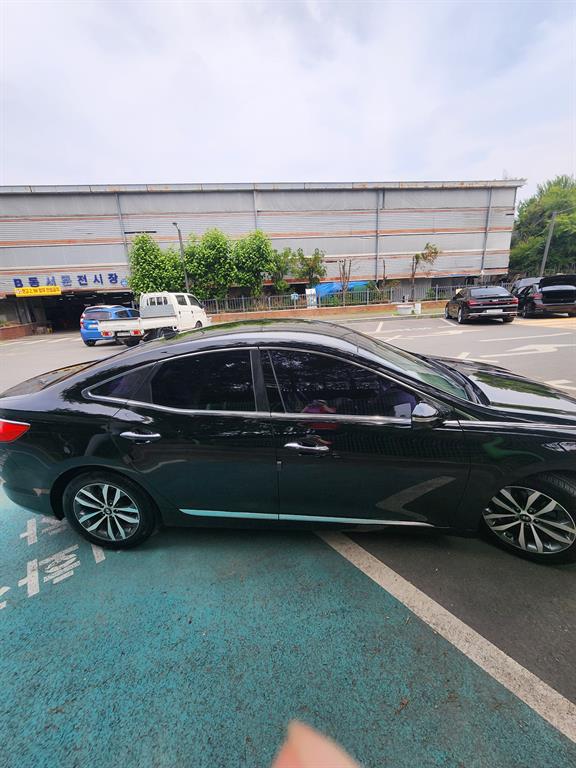 HYUNDAI Grandeur - Vista 8