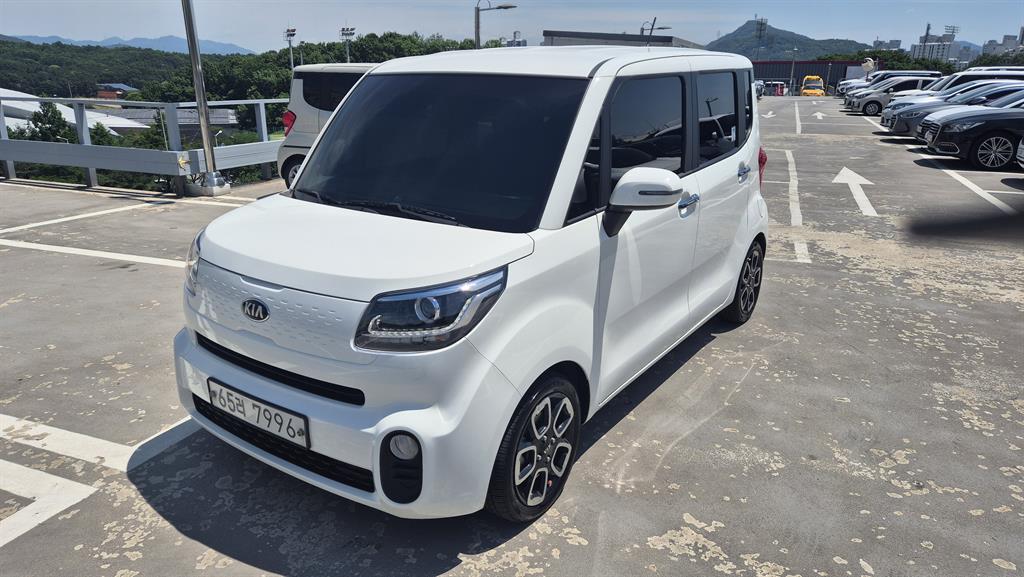 KIA Ray 2018 Blanco - Importación desde Corea - HF Imports Iquique - Foto 1