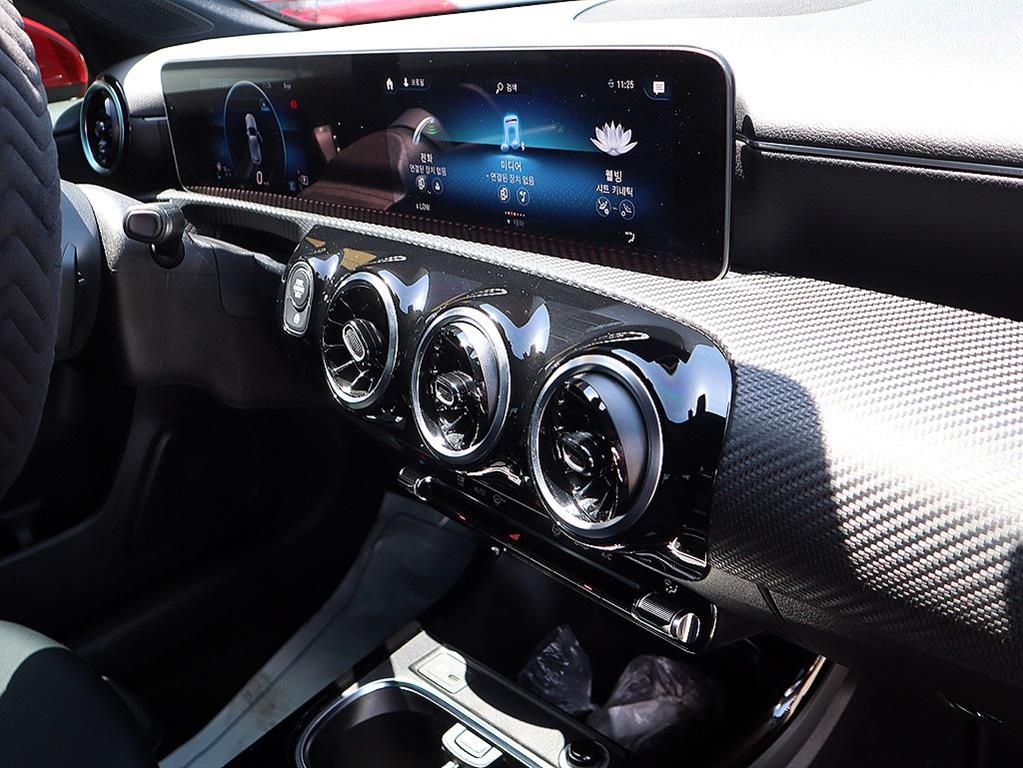 Mercedes Benz A Class 2019 Rojo - Importación desde Corea - HF Imports Iquique - Foto 11
