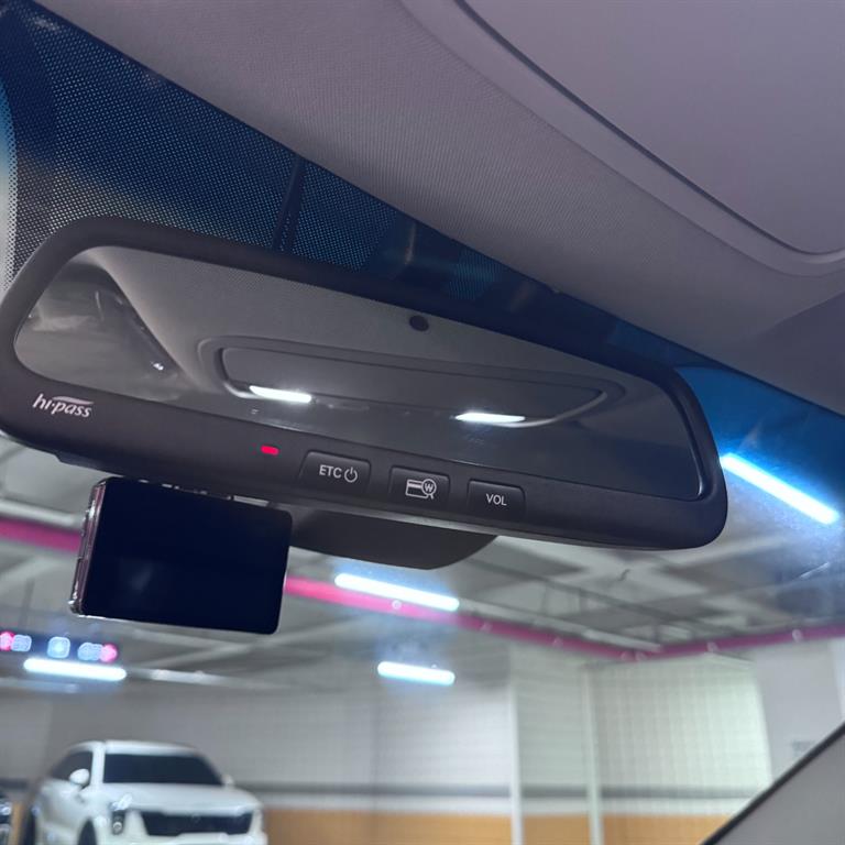 KIA K7 - Vista 10