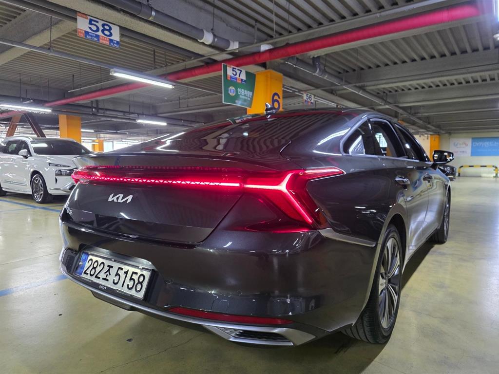 KIA K8 - Vista 3