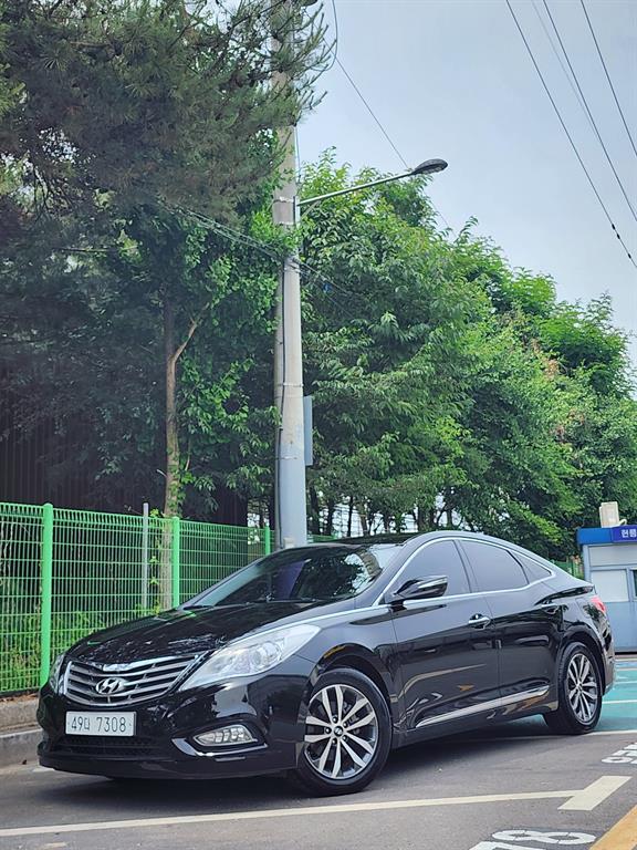 HYUNDAI Grandeur - Vista 2