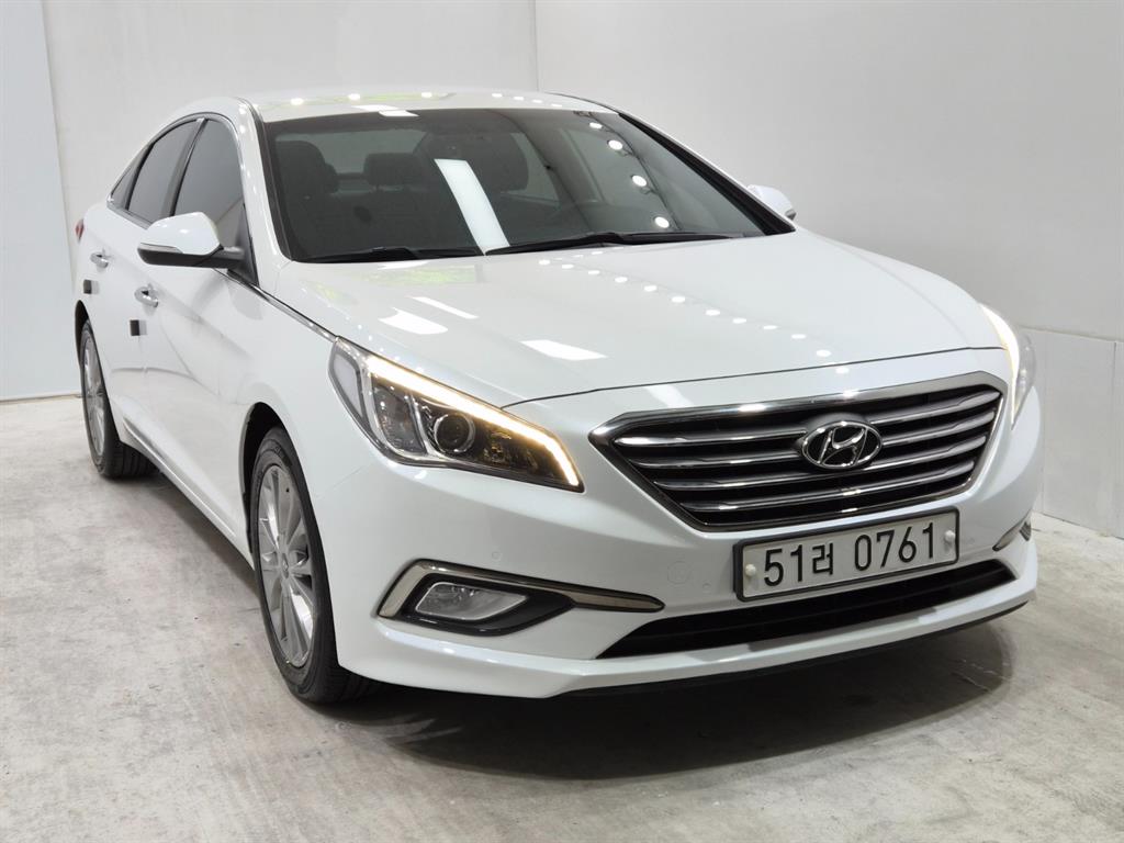 HYUNDAI Sonata - Vista 2
