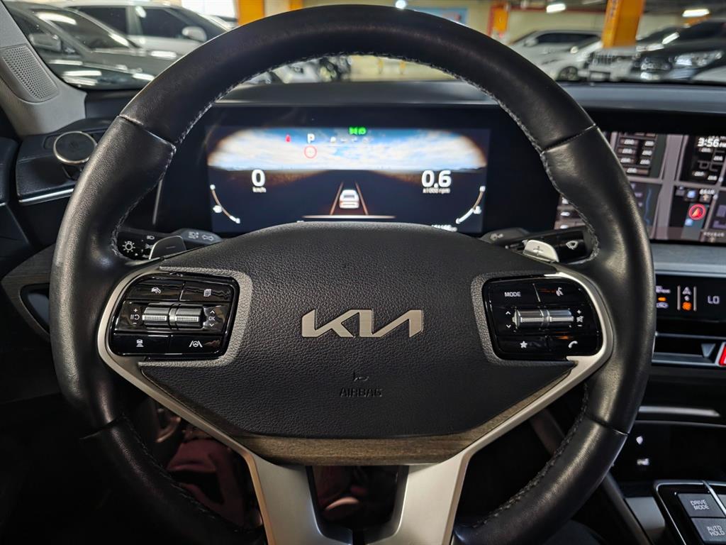 KIA K8 - Vista 6