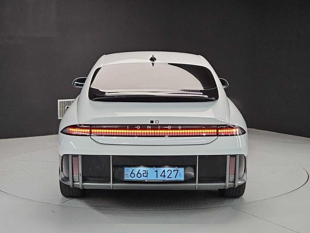 HYUNDAI Ioniq 6 - Vista 3