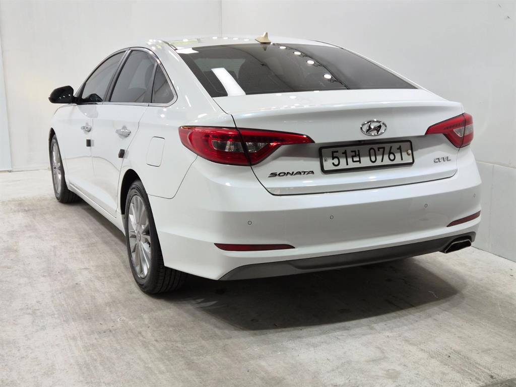HYUNDAI Sonata - Vista 4