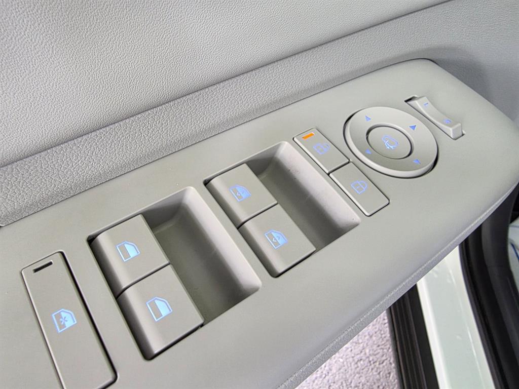 HYUNDAI Kona - Vista 10