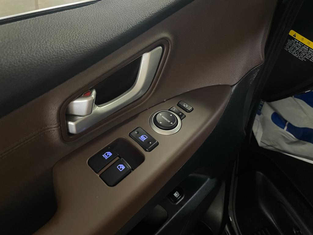 HYUNDAI Starex - Vista 11