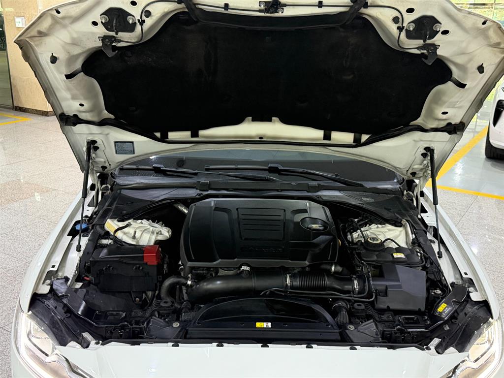 Jaguar XF 2018 Blanco - Importación desde Corea - HF Imports Iquique - Foto 18