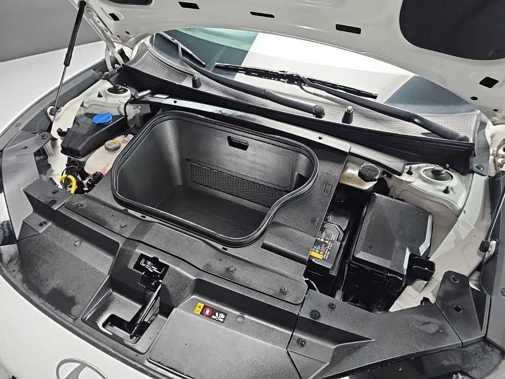 HYUNDAI Ioniq 6 - Vista 5