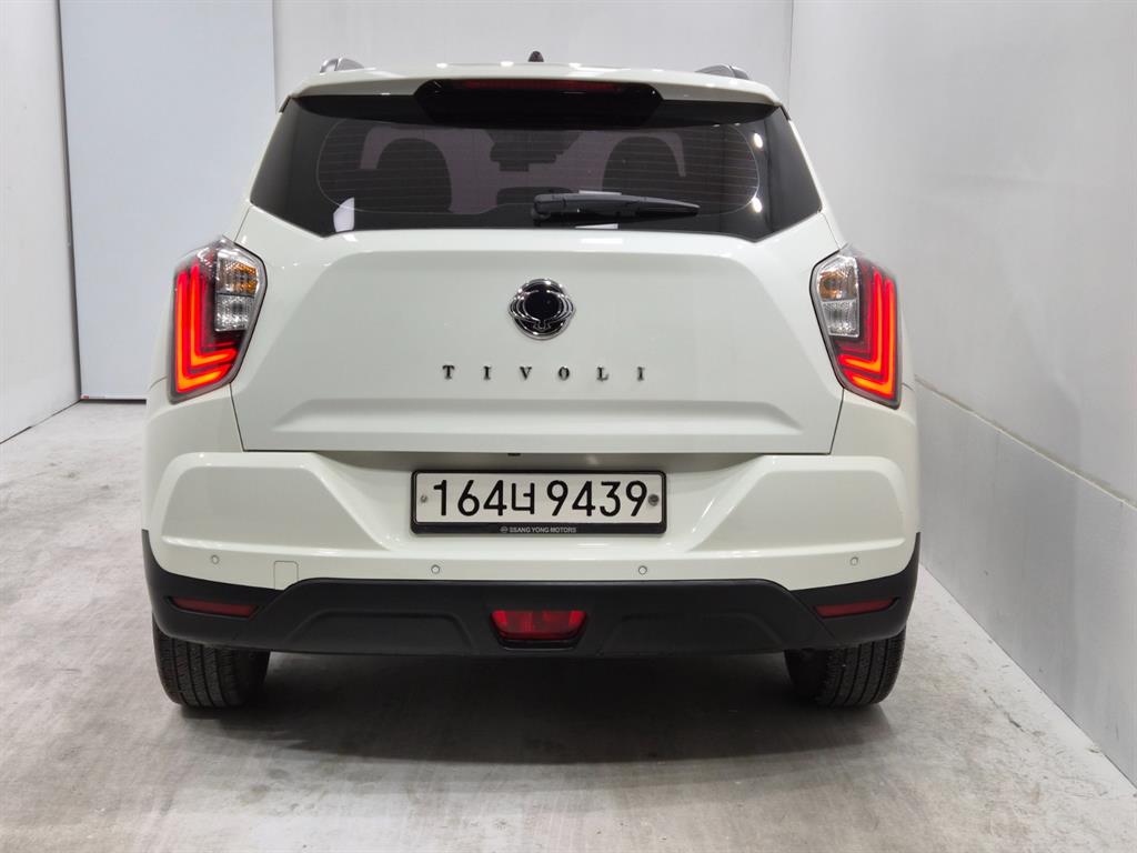Ssangyong Tivoli - Vista 3