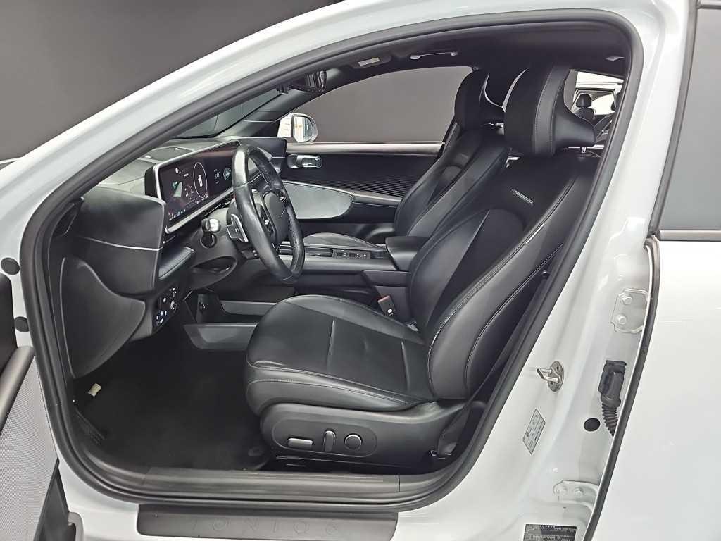 HYUNDAI Ioniq 6 - Vista 11
