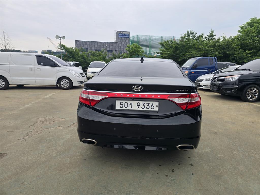 HYUNDAI Grandeur - Vista 4
