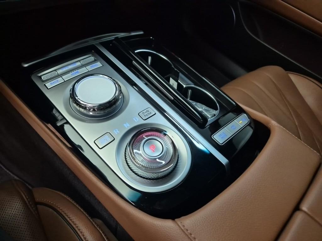 Genesis G80 - Vista 8