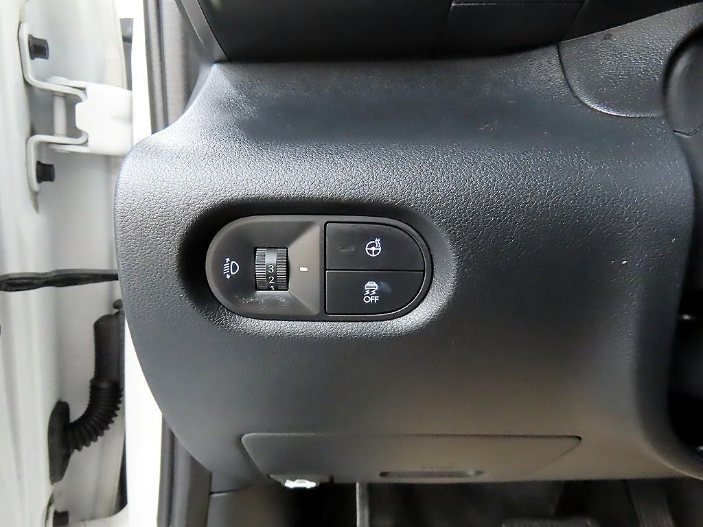 HYUNDAI Casper - Vista 12