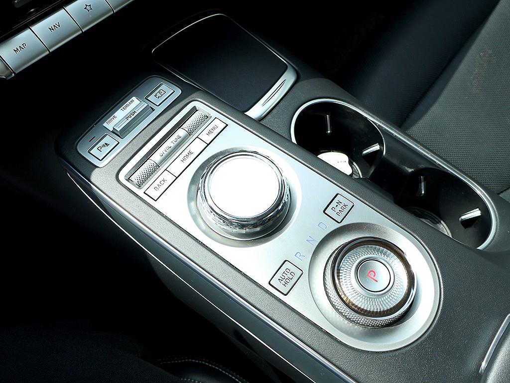 Genesis GV70 2023 Blanco - Importación desde Corea - HF Imports Iquique - Foto 7