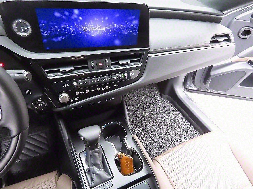 Lexus ES - Vista 11