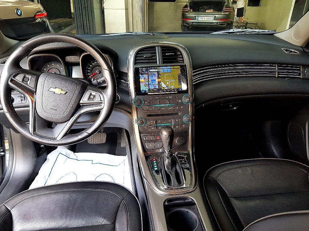 Chevrolet Malibu - Vista 5