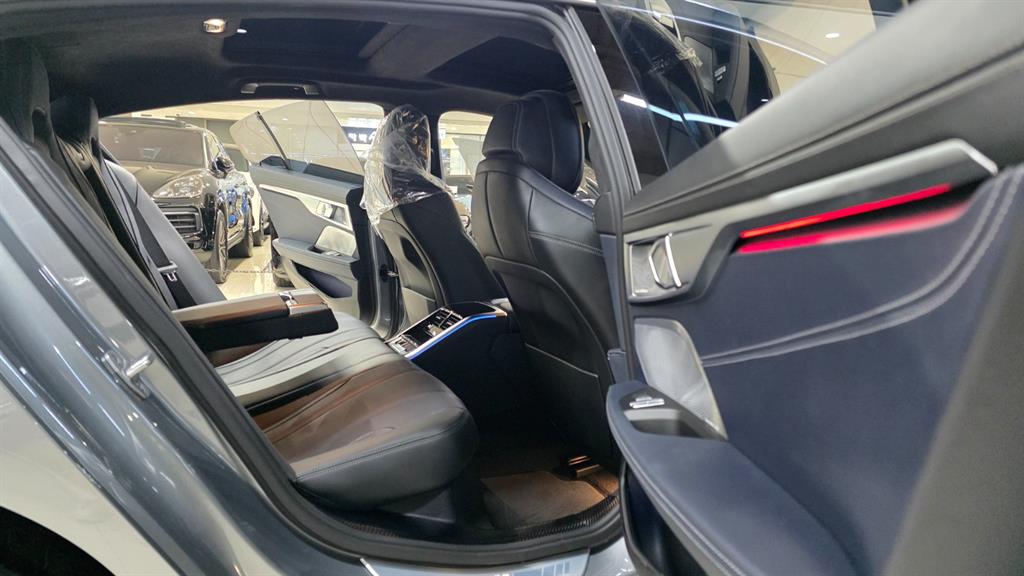 Porsche Panamera - Vista 2
