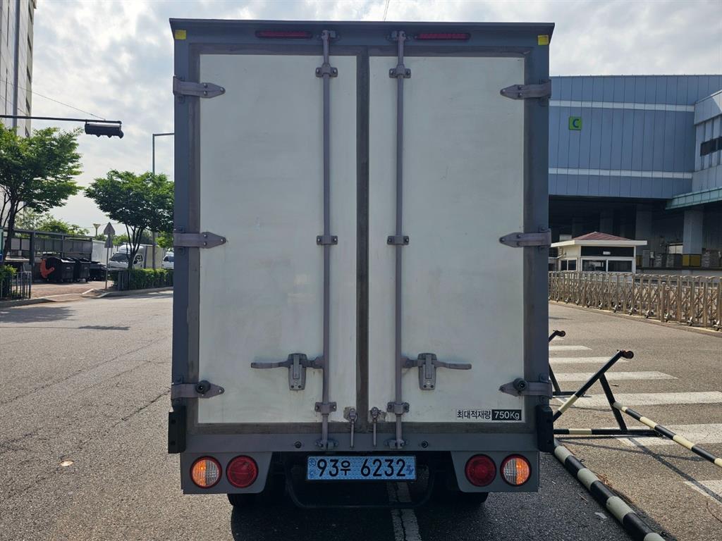 Small Truck Normal Box(High Deck) - Vista 3