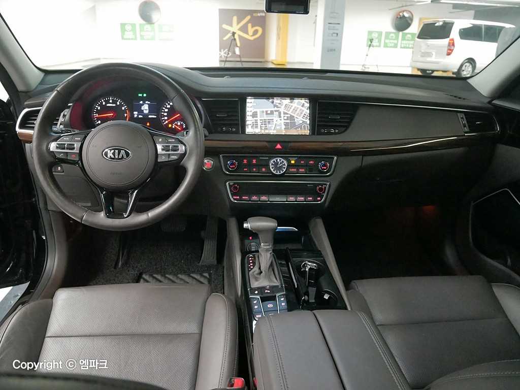 KIA K7 - Vista 6