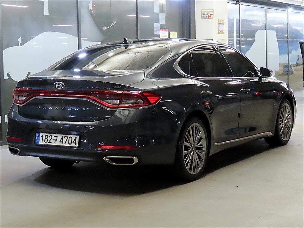 HYUNDAI Grandeur - Vista 4