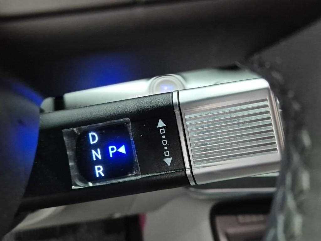 HYUNDAI Kona - Vista 8
