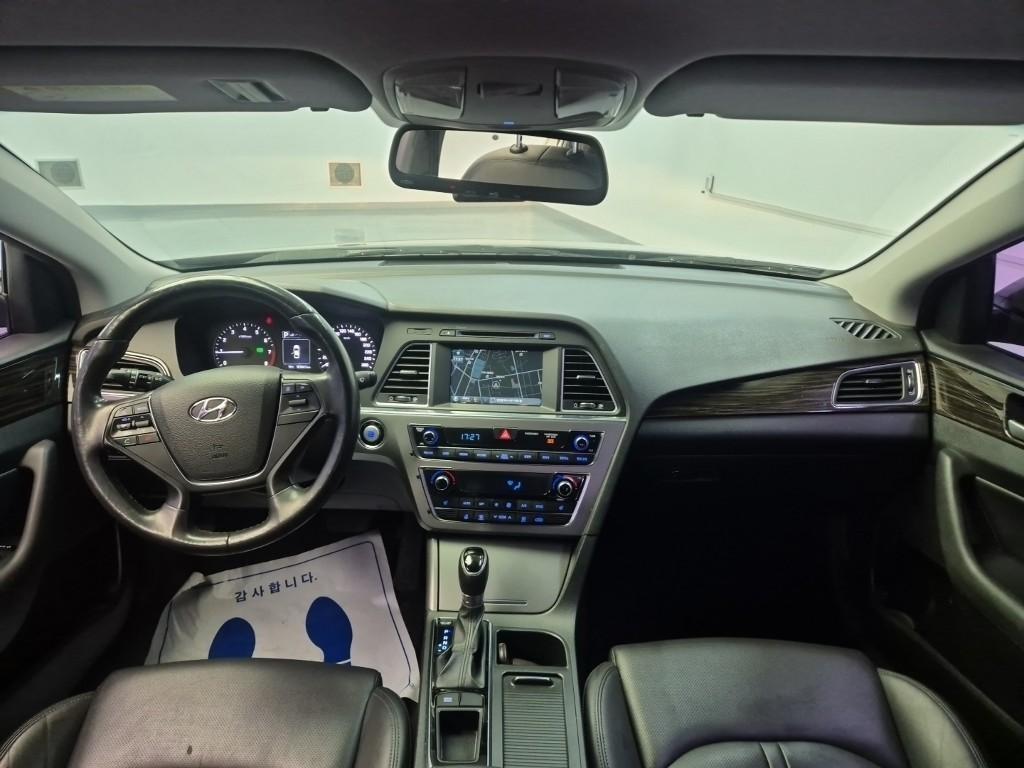 HYUNDAI Sonata - Vista 7