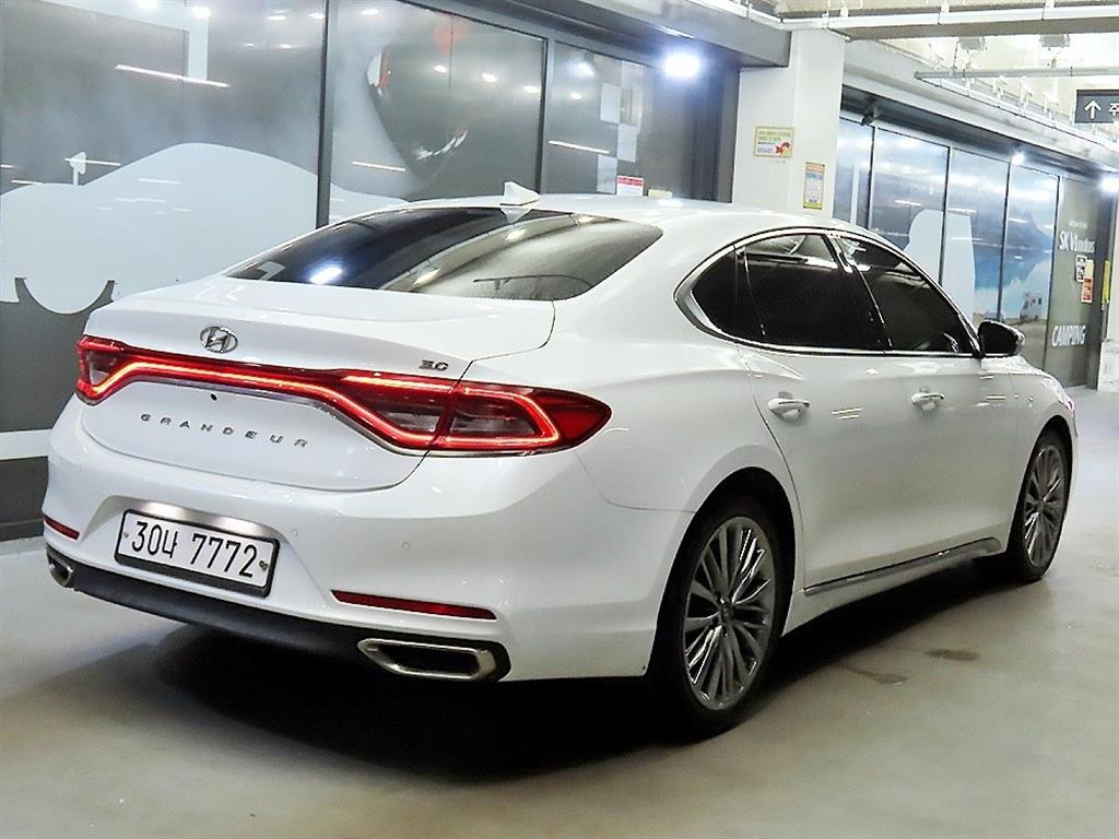 HYUNDAI Grandeur - Vista 4
