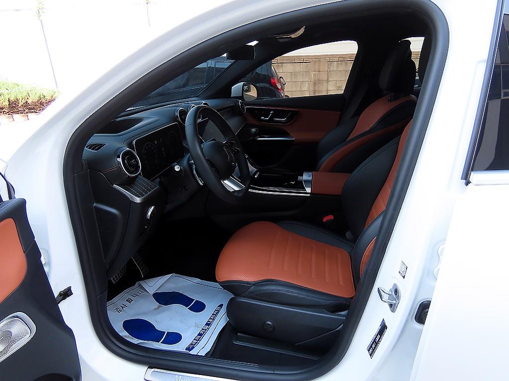 Mercedes Benz GLC Class - Vista 5