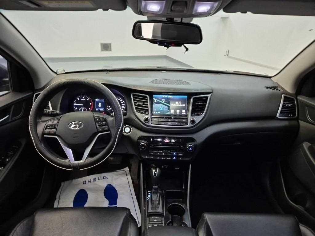 HYUNDAI Tucson - Vista 7
