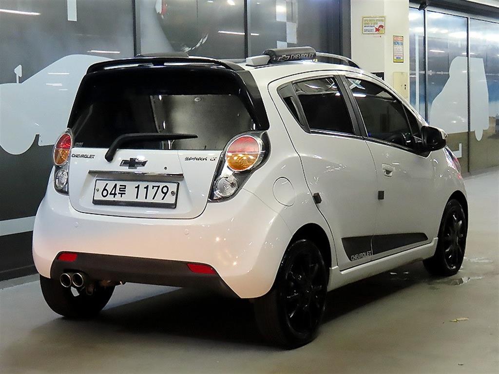 Chevrolet Spark - Vista 4