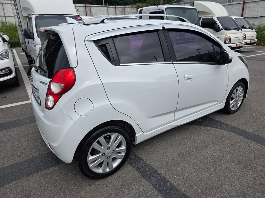 Chevrolet Spark - Vista 4
