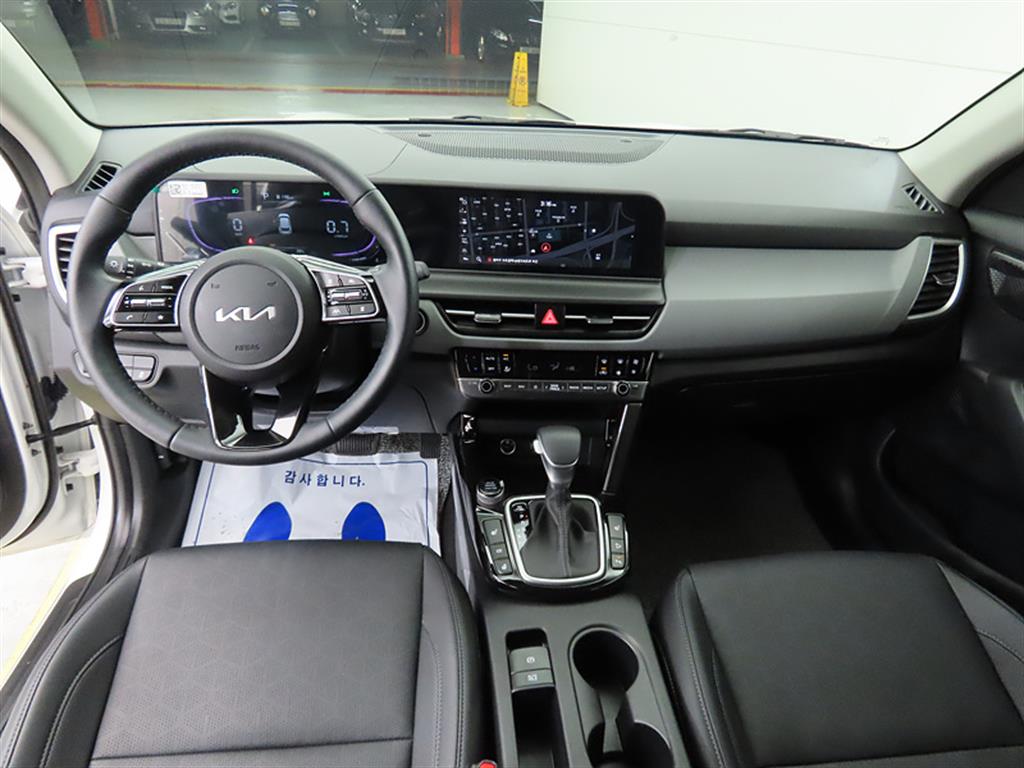 KIA Seltos - Vista 7
