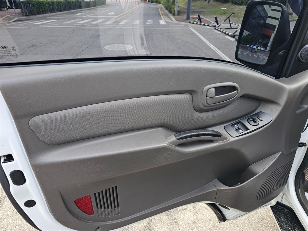 Small Truck Normal Box(High Deck) - Vista 7
