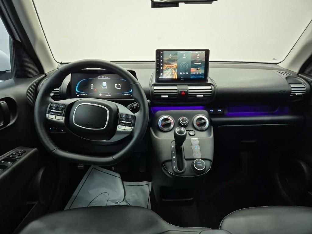 HYUNDAI Casper - Vista 5