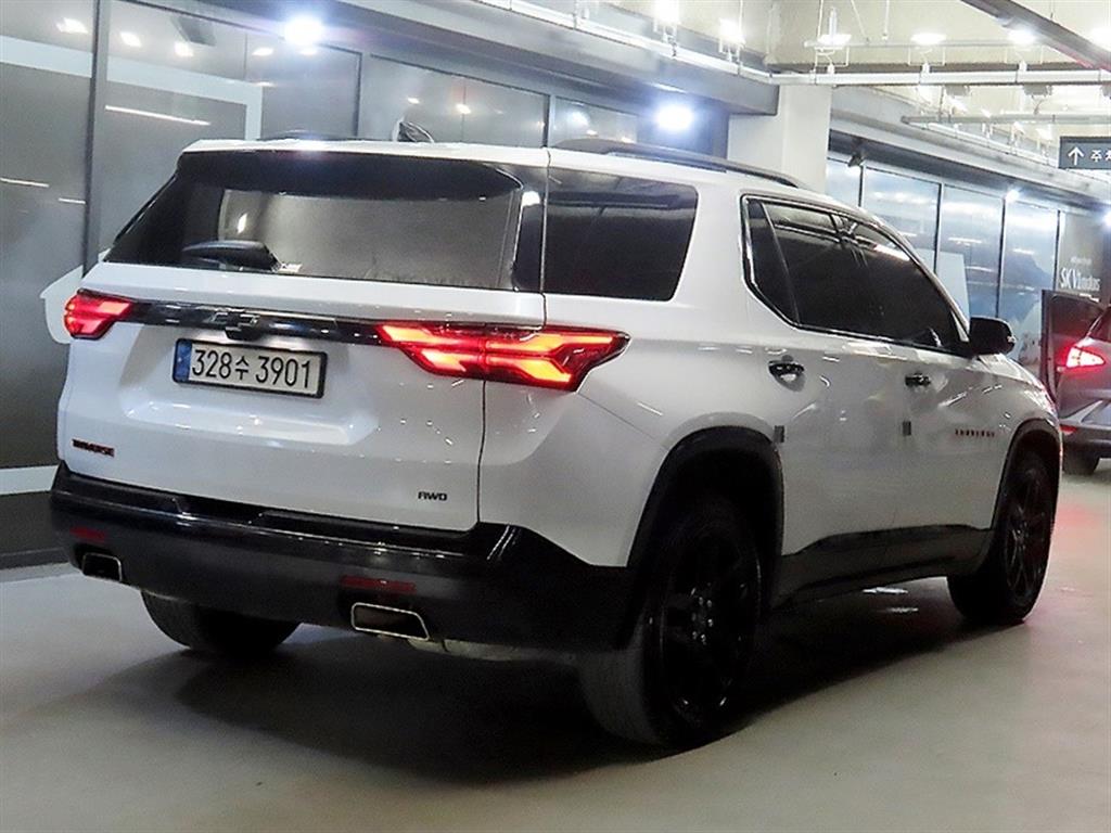 Chevrolet Travers - Vista 4