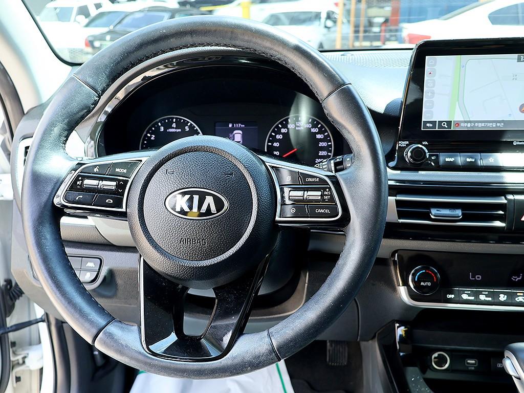KIA Seltos 2022 Blanco - Importación desde Corea - HF Imports Iquique - Foto 8