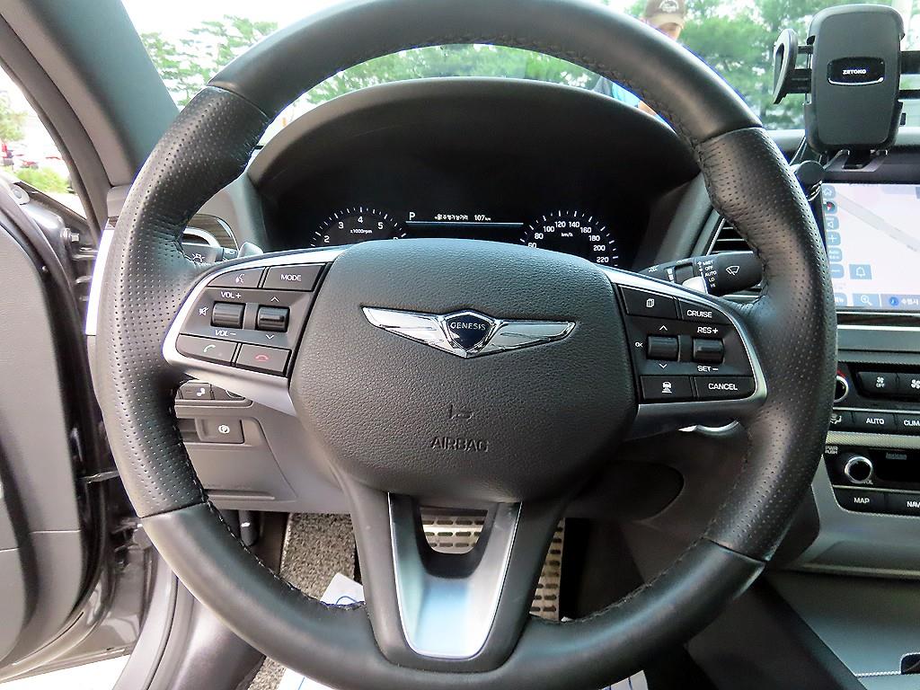 Genesis G80 - Vista 8
