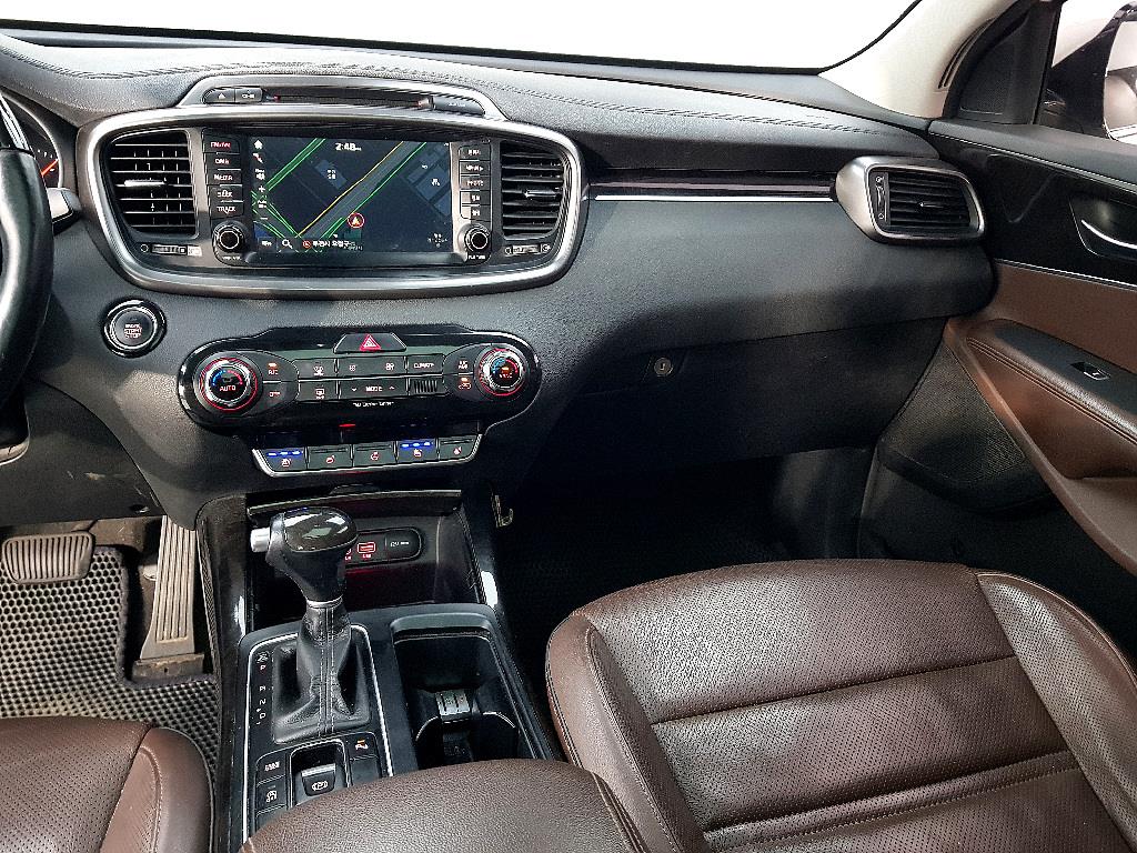 KIA Sorento - Vista 10