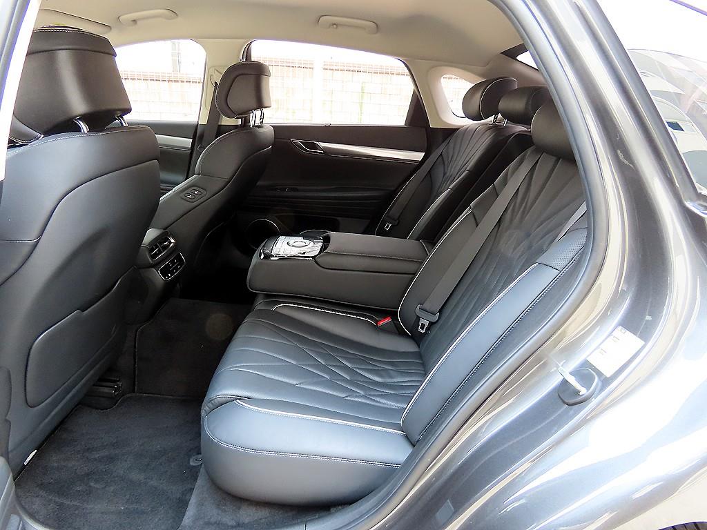 Genesis G80 - Vista 6